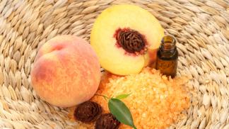 Персиковое масло для носа и горла: применение с умом