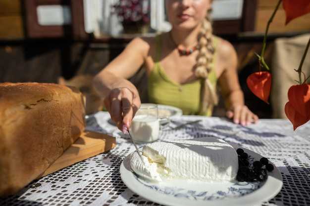 Добавление закваски и сычужного фермента