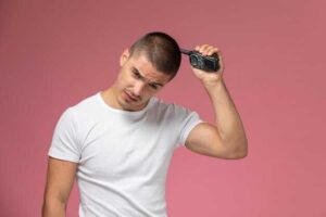 Способы восстановления густоты волос у мужчин в домашних условиях и в салонах